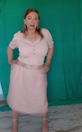 I start to take off my clothes... striptease! Dance naked for you with my huge bouncing boobs.