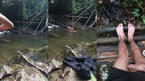 desnudo en el rio, me masturbo y me orino en los pies