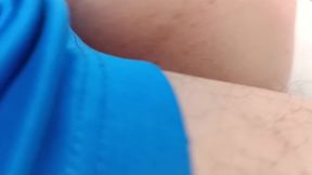 viendo el partido de espana vs japon mi hermanastra me chupa la verga y se lo deja meter como una verdadera puta