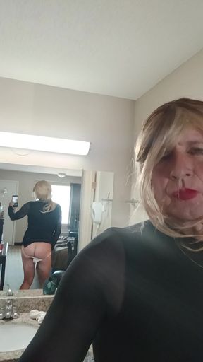 Madisongurl and open curtains for your viewing pleasure