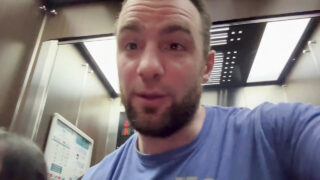 Drsný mezirasový sex – domácí film amatérské americké milfky, která dostane drsný anální sex od velkého ptáka