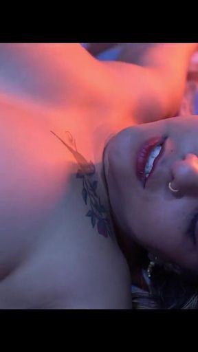 Indian Hot Beautiful Girl Romantic Sex with Unknown Boy