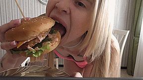 Big juicy delicious burger! MP4