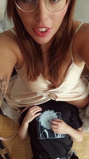 Facesitting: he face under my huge ass.