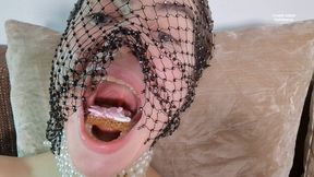 VALENTINES MEAL OR FAILED PROPOSAL? - EATING (NO SOUND)