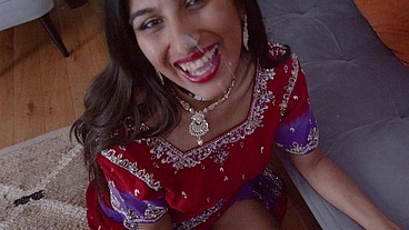 Pakistani Muslim slag gets fucked in a Saree by a skinny white boy