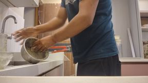 Khana banate banate sex karne ki aadat lag Gai madam ki chaddi Ko dekhkar land khadi ho gai