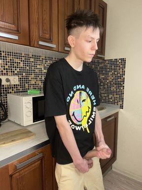 Young Twink's Gushing Cum Delight