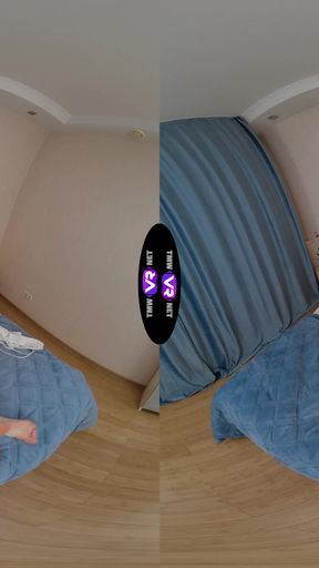 Modern girl masturbates on a bed - TmwVRnet   Clip 3