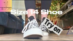6’7 Giantess Crams Size 16 Feet in Size 14 Converse