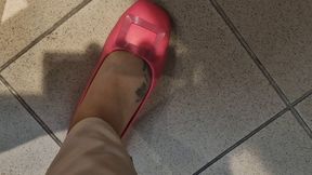 Sexy Italian feet and ballerinas in a public shoe shop 720HD