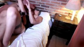 le miente y lo engana al marido con el piletero , le llena la concha de leche y la deja embarazada parte 3