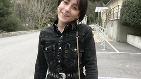 ”Manéa, 20 years old, dental secretary in Ventabren!”