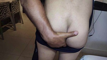 YURI GAÚCHO - MARIDO DOTADÃO FODENDO O RABO DO PUTINHO - URSO BRASILEIRO DOTADO MACETANDO O MARIDO - LEITANDO A BOQUINHA DO PUTINHO