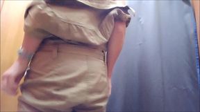 pour vous mes fans, ma 2eme video streaptese-exhib dans une cabine d essayage ...