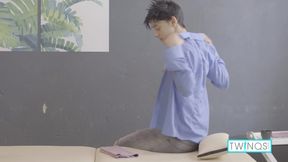 Brunette Logan S Fills Skinny Uncut Lucas A Hard And Steady!