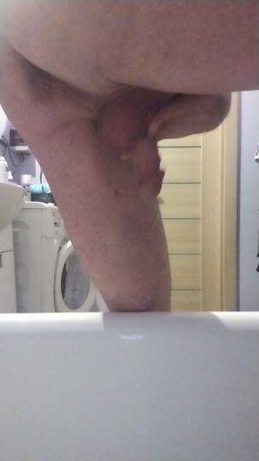 Double yellow trickle in bathroom