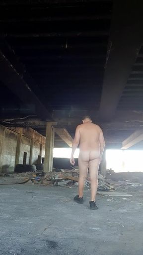 All naked in outdoot