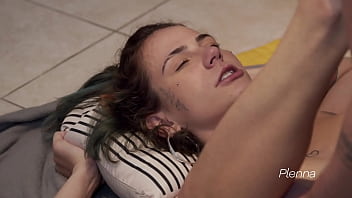 FODER &Eacute_ A MELHOR FORMA DE PERDER CALORIAS E GANHAR PROTEINA DIRETO NA BOCA - THALIA SENNA E BOY LIXO