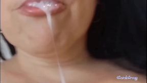 Casal &eacute_ filmado no escurinho fazendo squirt,deu duas gozadas, v&iacute_deo completo no RED