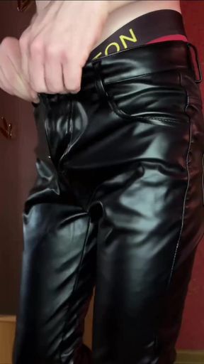 Are we going to fuck? Find all your fantasies in the link in my bio!