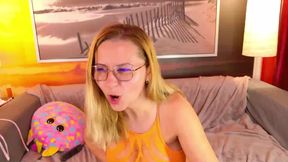 kink? Check. fire? Oh yes. raw? Delivered by ARRI_Areolas.