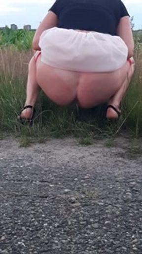 Nice ass close up pissing