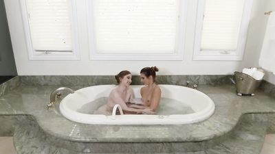 Threeway With Gracie May Green and Tara Ashley