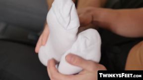 TwinkysFeet.com - Homos entice with their feet leading to an intense