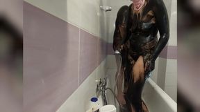 Crazy amateur couple taking bath. Brunette hairy pussy, big tits, big ass.
