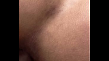 Enorme Pica do Neg&atilde_o Dotado Invade o Cuzinho afeminado Safado que Engole Tudo e Pede Mais