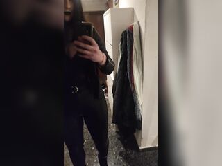 Hawt crossdresser show large ass