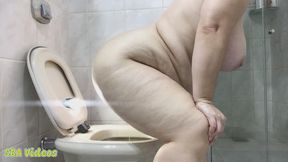 Hairy pussy, pee and lots of plops in the toilet