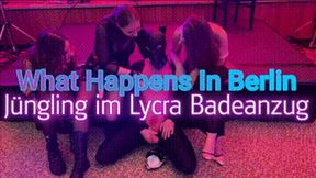 What Happens In Berlin - Jüngling im Lycra Badeanzug / What Happens In Berlin - Younker In Lycra Swimsuit