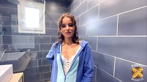 Anita fait d&eacute_couvrir &agrave_ Arianna les plaisirs du sexe lesbien