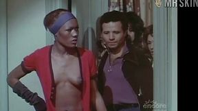 Hot Jamaican beauty Grace Jones never minds flashing her nice titties