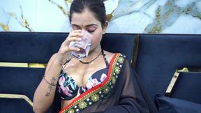 Indian Servant Fucked His Mistress in the Bedroom, Full Video, Sex Between Indian Servant and Mistress
