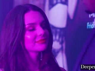 Deeper. Tiny Dancer Maddie Wren Blindfolds Jason Luv And Takes Each Inch Of His BBC