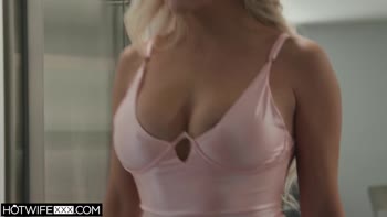 Caitlin Bell's Hotwife Weekend with Creampies Galore