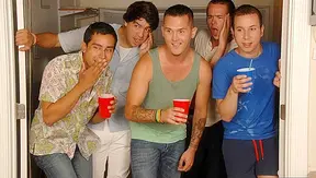 Aaron Blake Takes Marcus Ruhls Massive Dick – Wild First-Time Ride