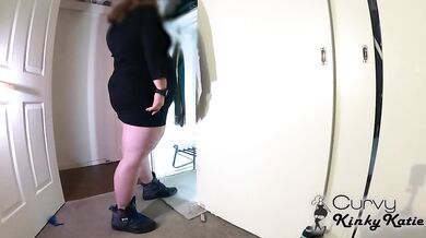 DIRTY BBW SMOKES & PISSES IN HE CLOSET WHILE STEP BROTHER FILMS