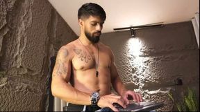 Dann Saenz Private Show