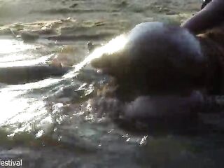 This Afro tribe beauty’s booty is mesmerizing