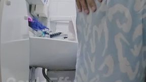 Ssbbw morning routine: peeing & farting