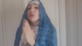 lavinia della love iterpreta la madonna bestemmiante- virgi mary very wild