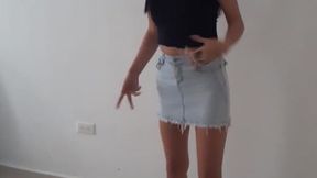 I put my lush toy in my pussy and my boyfriend takes control of my lush until he makes me cum