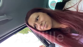 Beaucoup de m&eacute_dias dans la voiture quand je suis avec mes copines