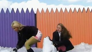 SnowBunnyLesbians - Outdoor Girl-on-girl fun with sweetie&crystals snowballs