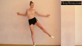 ”Anna Mostik the sexy Russian gymnast”