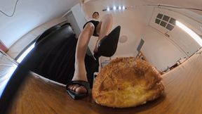 NEW VR360 YIDE boots trample on the bread